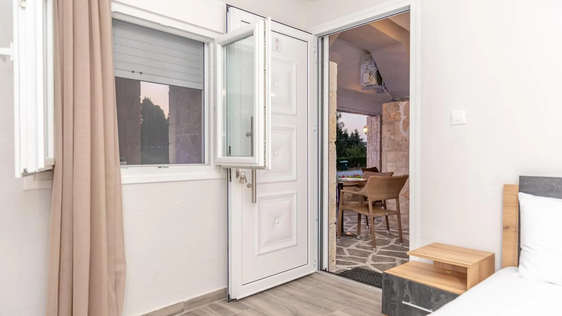 Ξενοδοχείο με διαμερίσματα Medusa Rooms Kallithea  Ελλάδα